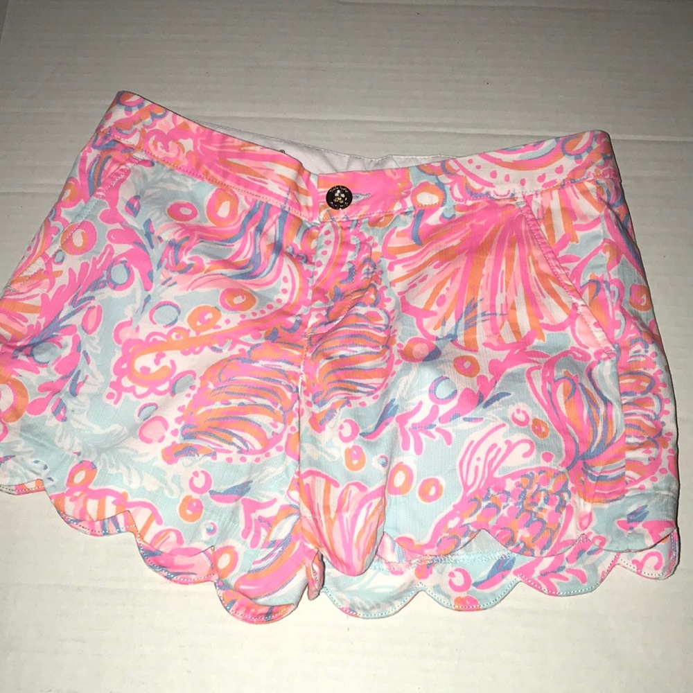 New Lilly Pulitzer Scalloped Shorts